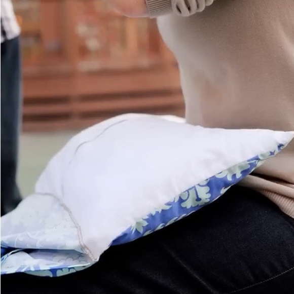 k7 Covillow Breast feeding cover New - Picture 3 of 11